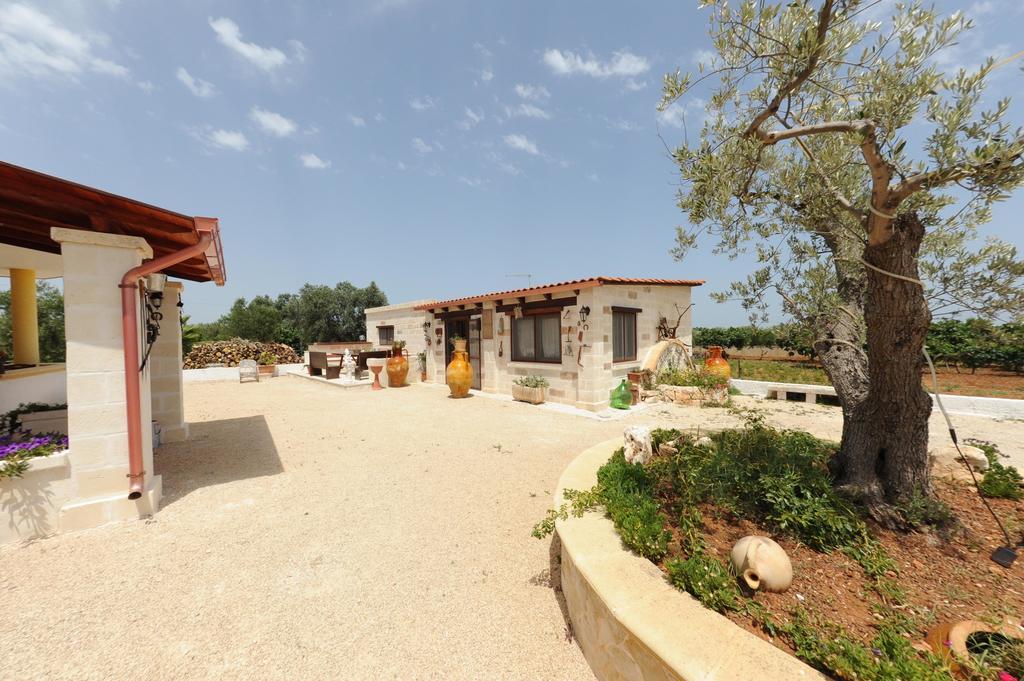 B&B Il Giardino Degli Ulivi 托雷桑塔萨宾娜 外观 照片